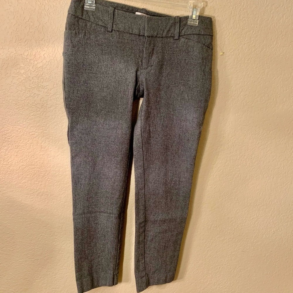Merona Crop Pants Size 2 Grey Stretch 95% Cotton 5% Spandex Dress Pants EUC